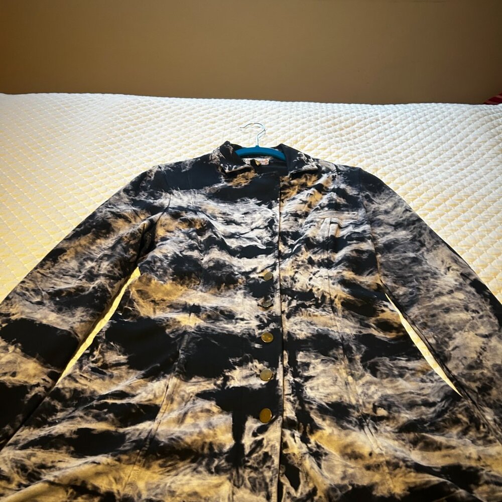 Coat - Picture 2 of 7